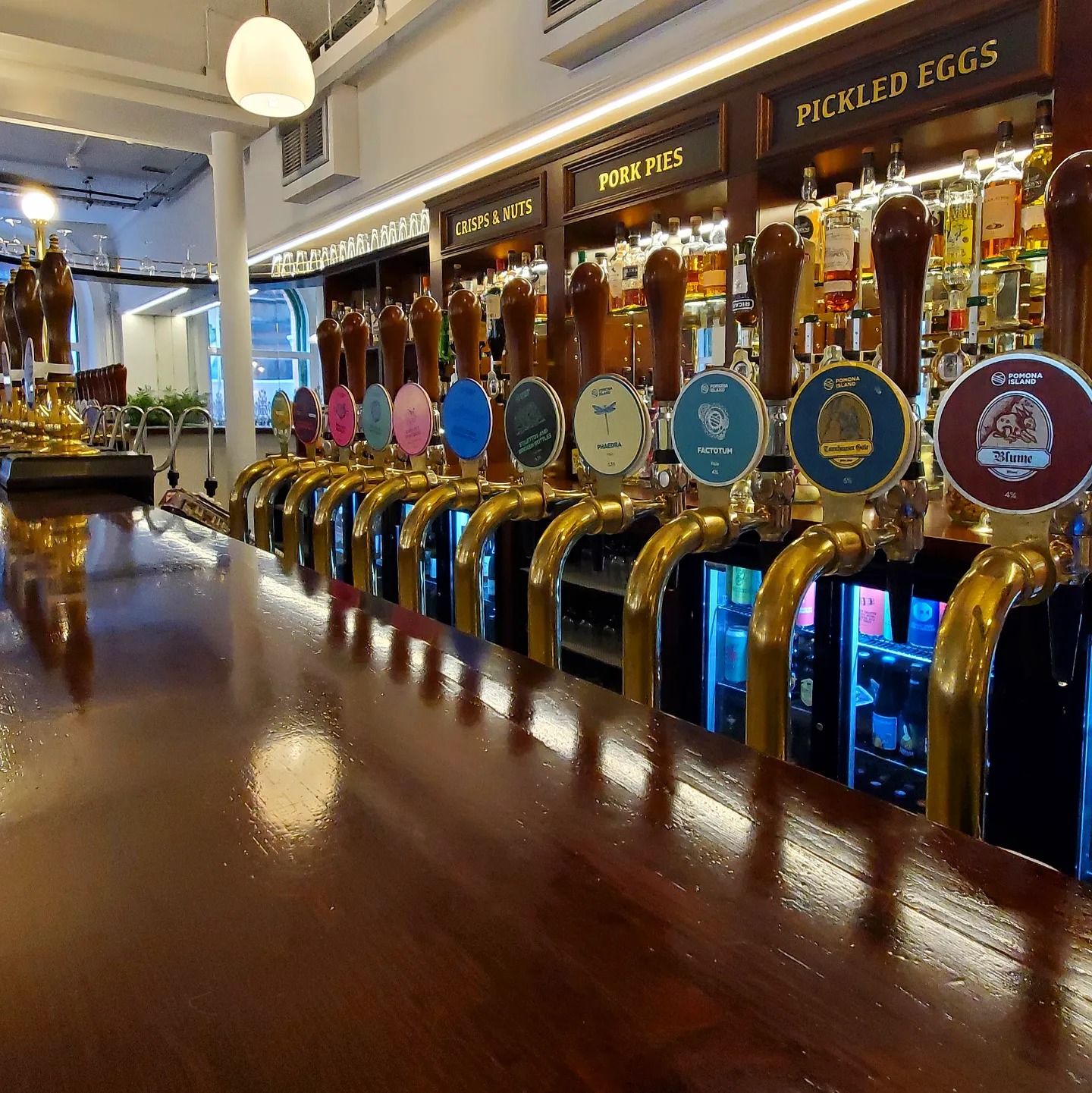 everton header