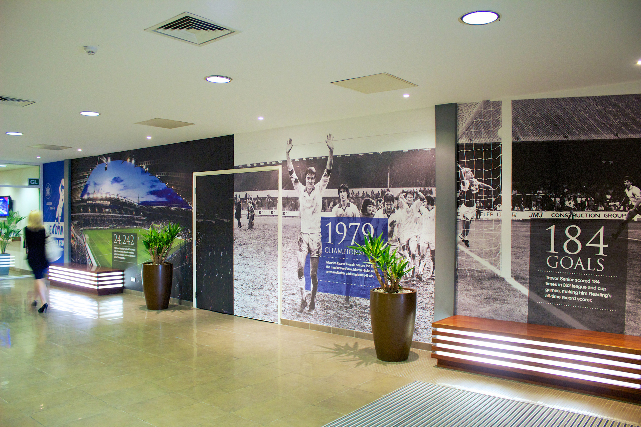 everton header